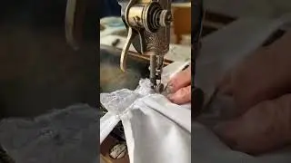 The gill of the Mozart times (XVlllst.) Grandma is sewing Жабо часів Моцарта ( ХVlllст.) Бабуся шиє