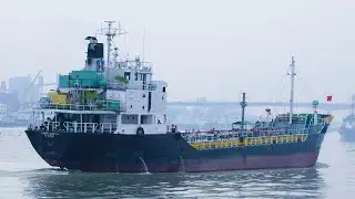 39-Year-Old Oil Tanker Ship MADINAH 2 Smoothly Sailing Near Popular Cement Factories In The Vicinity