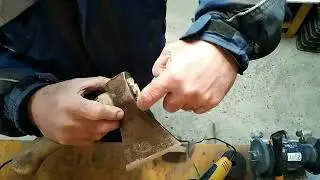Наточим топор и насадим топорище