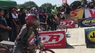 Urdaneta drag race Rusi vs. Honda 155