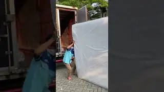 Sealy unboxing @rigensih IGstory