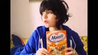 SoKo - Everybody's Seeking For Happiness