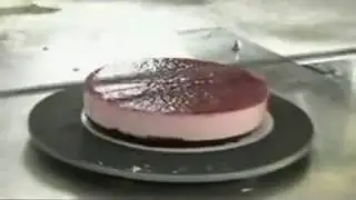 ماكينة تقطيع الكيك Cake cutting Machine #بدقائق #خطوط_انتاج #كيك