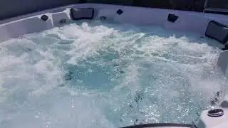 Sparkling Spas Eclipse Hot Tub