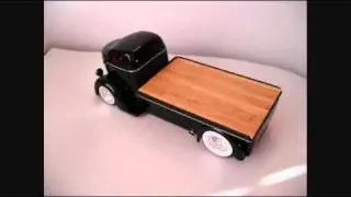 Dioramas and a 1947 Ford COE Custom Diecast with Wood Deck - HowToMakeADiorama.com