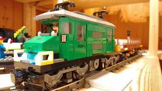 20 - Lego Cargo Train Deluxe 7898 Locomotive 9V / Mod 3.0