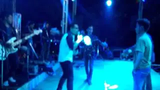 Kepalang Tanggung - John Liuno