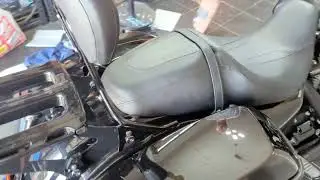 2022 Road King Special sissy bar and expanding luggage rack.