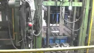 Used Schlosser SV40 board machine