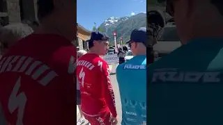 We love a little bromance between Richie Rude and Loic Bruni 😊