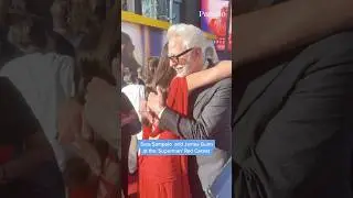 Сара Сампайо и Джеймс Ганн на красной дорожке &laquo;Супермена&raquo;
