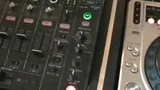 Pioneer CDj-800 and DJM-800 echo, flanger  video 4