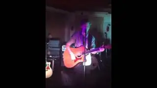 Ben Coleys singing an Eddie Cochran song NYE 2015  thanks to Acoustic Angels