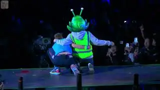 Coldplay - Something Just Like This [250425 MUSIC OF THE SPHERES 콘서트]