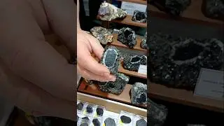 Madagaskar v Mnichově... #sapphirine #madagascar #crystals #minerals #gemstones