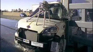 2012 Kia Soul 5-Door NHTSA Side Pole Crash Test 