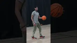 Fake hand off, back door finish with float or dunk #prosvision #basketball #basketballdrills
