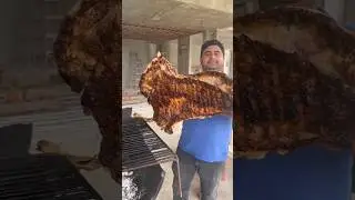 Asado de Obra 🥩  Todos los viernes: 21.30 ARG⁣ 1.30 PM MEX⁣ 2.30 PM COL / PER&Uacute;⁣ 4.30 PM CH⁣ #cocina