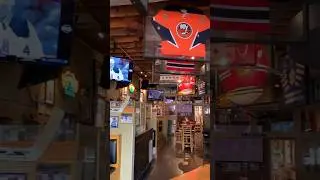 Tom Reid&rsquo;s Hockey City Pub - awesome restaurant in Minneapolis