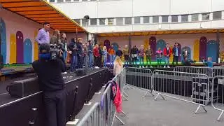 La meg være ung
