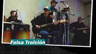 Falsa Traición