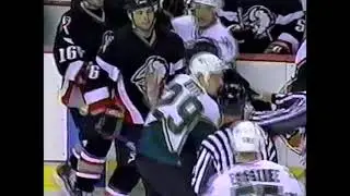 Jay McKee vs Steve Ott