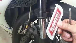 Yamaha r1 fork leaking
