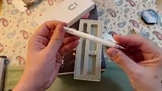 TEMU. Antra siunta - ausų krap&scaron;tukai, pie&scaron;tukas, kvepalai, gertuvė, sketch book'as