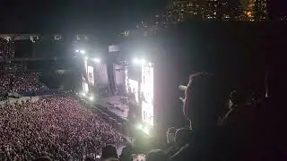 Oasis - Live '25 - Soldier Field - F**kin' in the Bushes - Intro