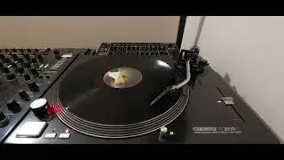 Sven Dedek aka Basic Implant - Mo Money