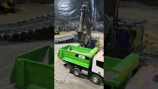 حفارة RC خضراء في العمل!! #shorts #viral
