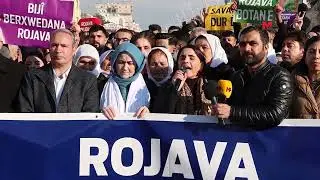 SILOPIYA'DA ON BİNLER ROJAVA İÇİN YÜRÜDÜ: KÜRT HALKI QSD'NİN YANINDA