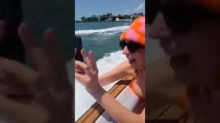 谷爱凌骑海上摩托|Eileen Gu riding the motorboat #eileengu #谷爱凌 #motorboat #miami