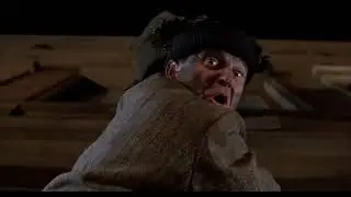 Solo En Casa 2: Perdido En Nueva York (1992) - Harry y Marv acaban barnizados (Castellano)