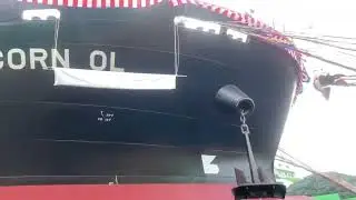 huge container bulk, conduct ship launch