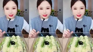 ASMR ICE ROLLS WITH MATCHA & MILK POWDER/ICE EATING 