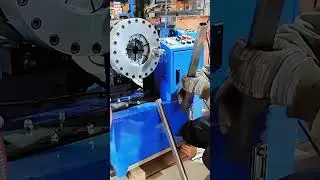 Small square tube shrinking and plugging, square and round integrated shrinking machine