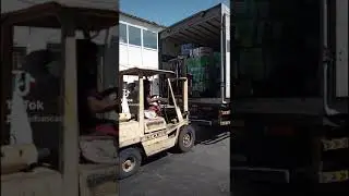 Pemberangkatan Cargo Lewat Kapal Udara. Al Farhan Cargo Indonesia