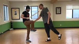 Inosanto Kali: Sectoring the disarms, possible grip positions with the weaponry