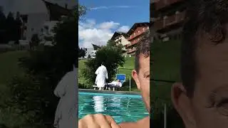 In piscina all'Hotel Drei Zinnen (Hotel Tre Cime) a Moso - frazione di Sesto