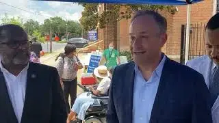 Second Gentleman Douglas Emhoff visits Second Harvest partner Broadmoor Food Pantry