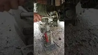 how to remove the axle pinion nut ps120 #workshop #mechaniclife #repairing #removing