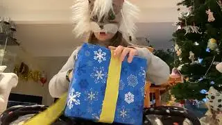 How to make a bow and add it to a gift!