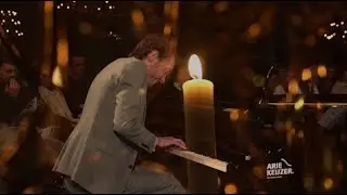 Hark! The Herald Angels Sing (in the Style of Mozart) - Lennart Moree (piano)