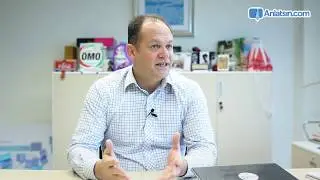 What is the structure of Unilever Human Resources Department?