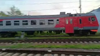 Электропоезд ЭД9М-0266 с сообщением Владивосток-Тихоокеанская:)
