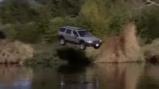 Desperate Housewives - Susan drives her car into a lake