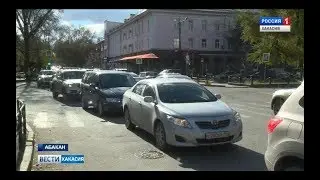 Разрытая траншея стала причиной возмущения тысяч автомобилистов. 13.10.2017