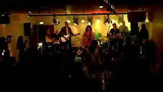Me ska te J&aelig;ren - live