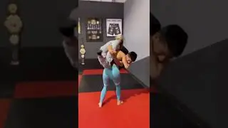 strong girl lift and carry man part 98 #stronggirl #piggyback #liftandcarrychallenge
